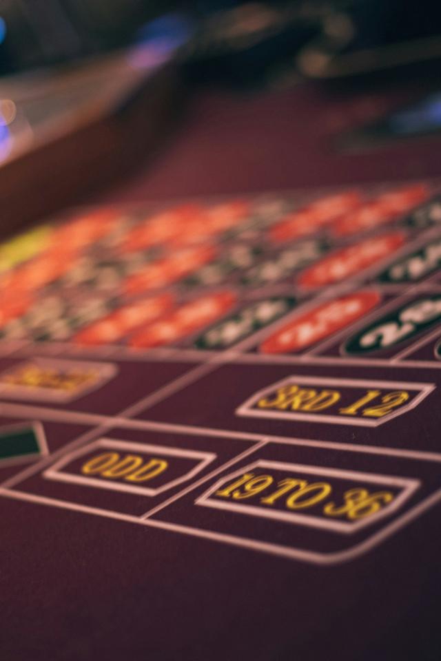 Cassino 85e: Mesa, Roleta, Live Dealer e Pagamentos Rápidos 🍀️